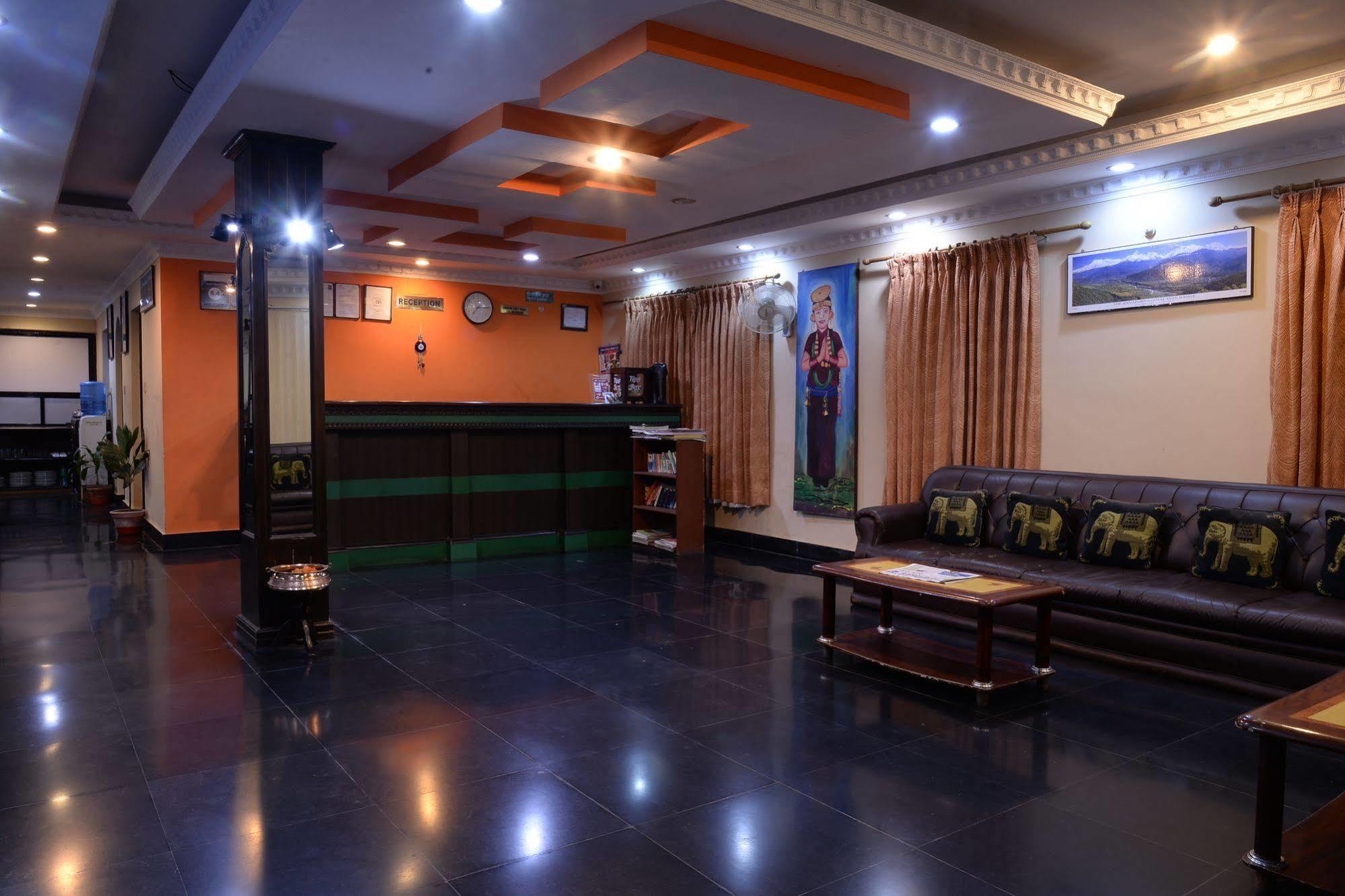 Hotel Lake Star Pokhara Exterior foto
