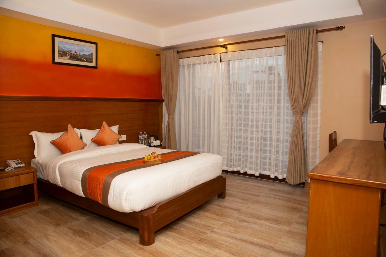 Hotel Lake Star Pokhara Exterior foto