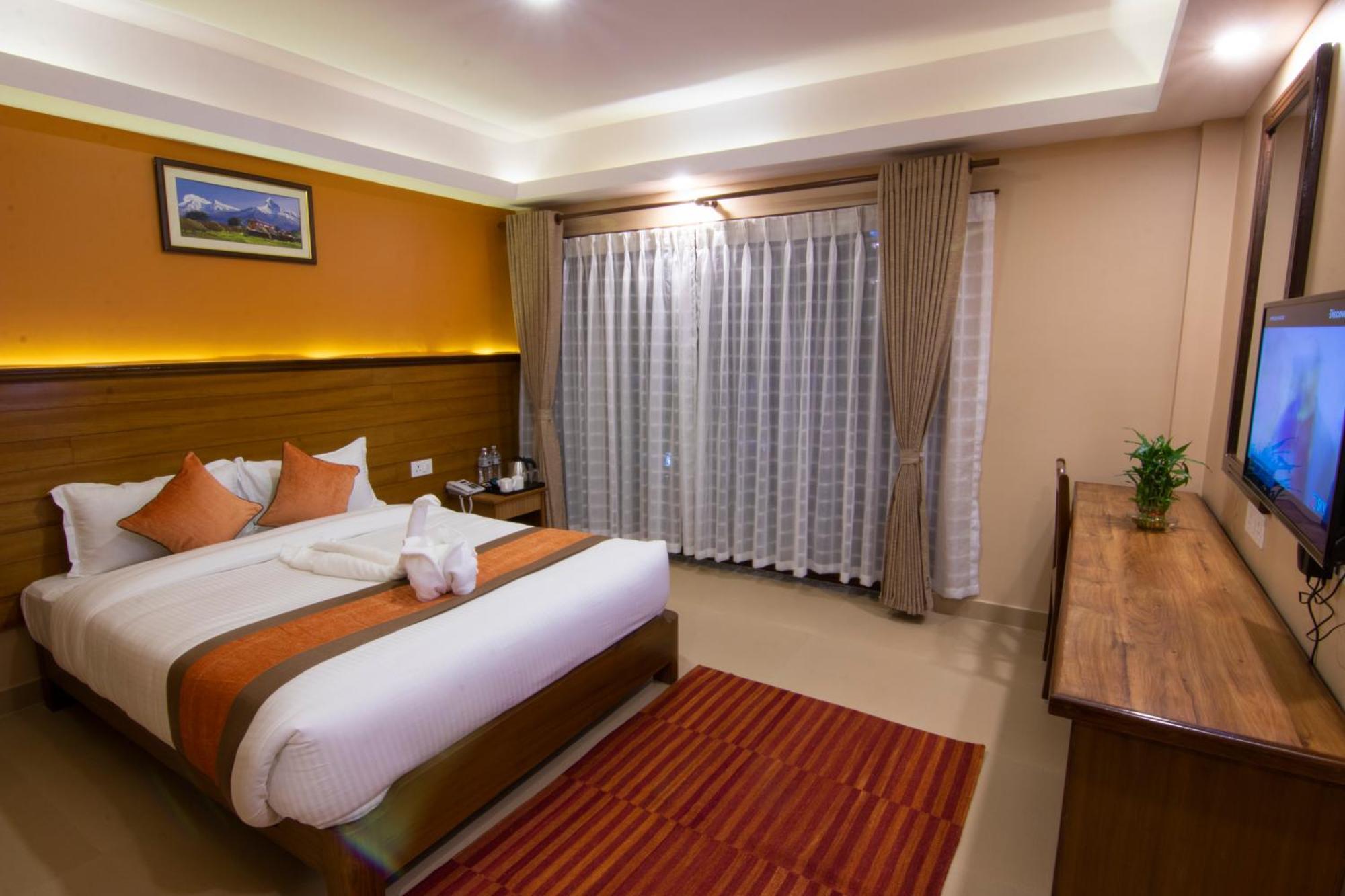 Hotel Lake Star Pokhara Exterior foto